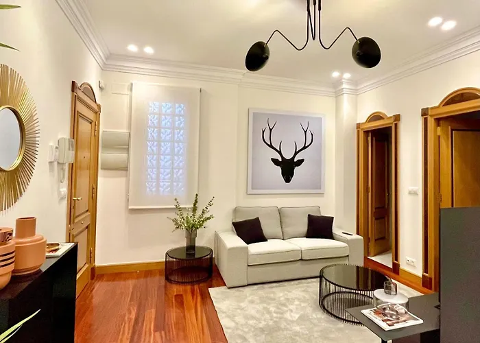 Kpt Homes Isabel Ii * Vigo